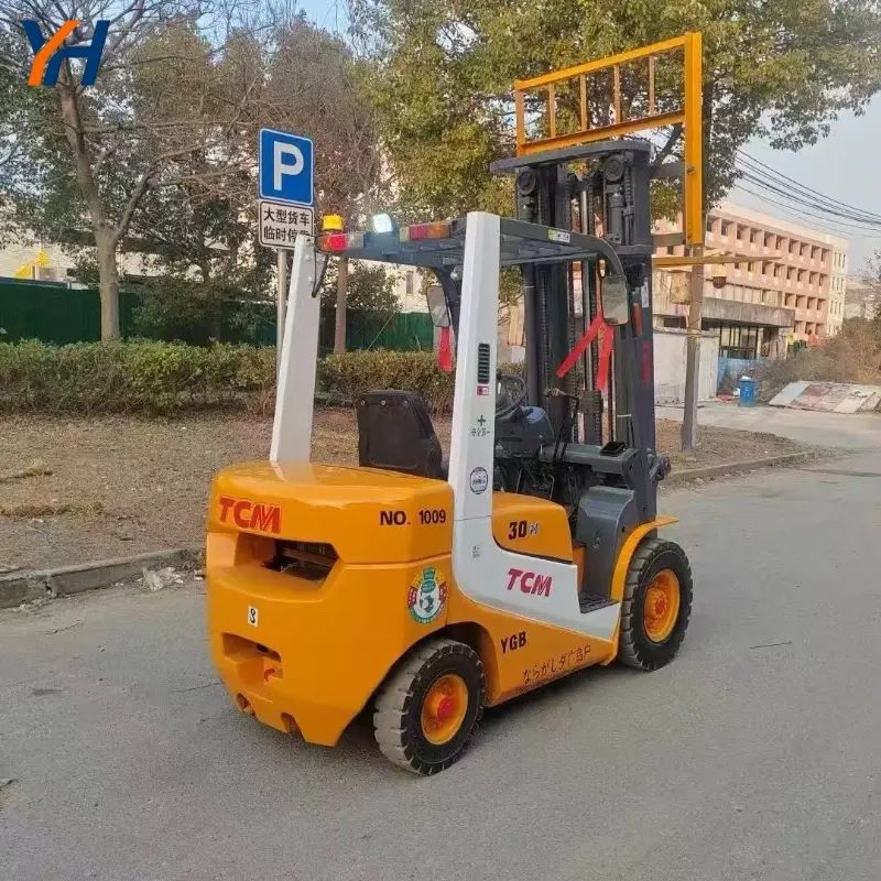 Original Used TCM FD30 Durable Hydraulic Forklift For Sale