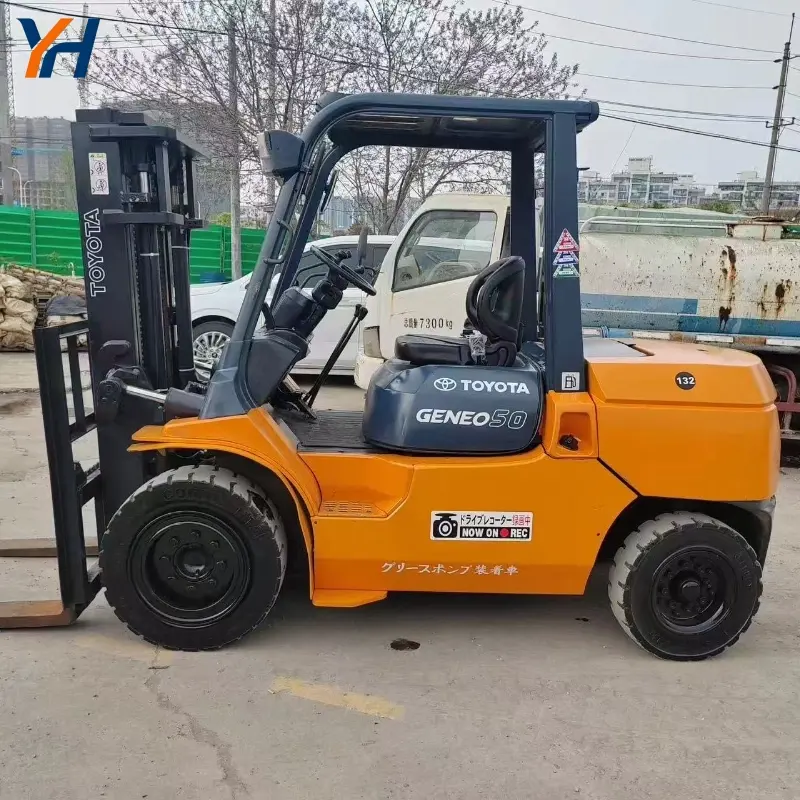 Used Toyota FD50 Powerful Forklift Construction Machines Global Supply